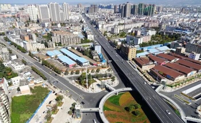 “老破旧”变身美丽家园(图1)